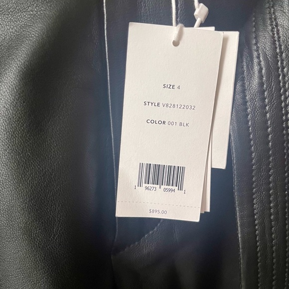 Vince Camuto black leather shorts with tie belt - Picture 7 of 7